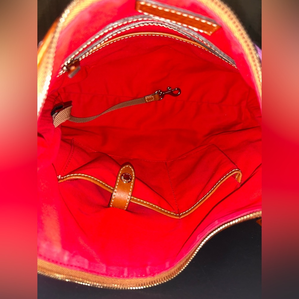 Dooney & Bourke Pink & Tan Pebble Grain Hobo bag -EUC- - Picture 12 of 16
